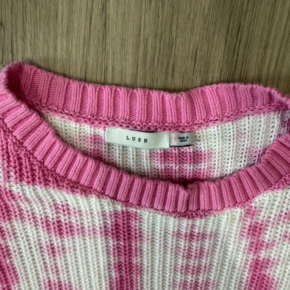 Woman’s sweater - Picture 2 of 2